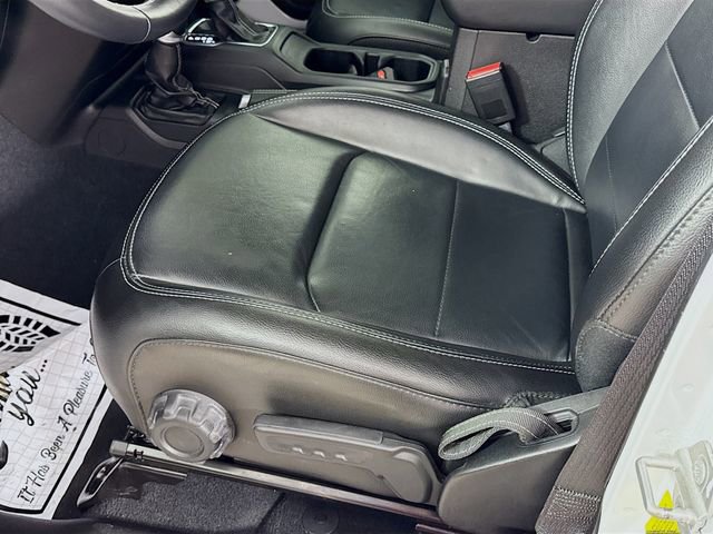 Used 2022 Jeep Wrangler Unlimited Sahara image 19