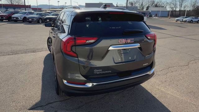 Used 2021 GMC Terrain SLT AWD/4WD image 9