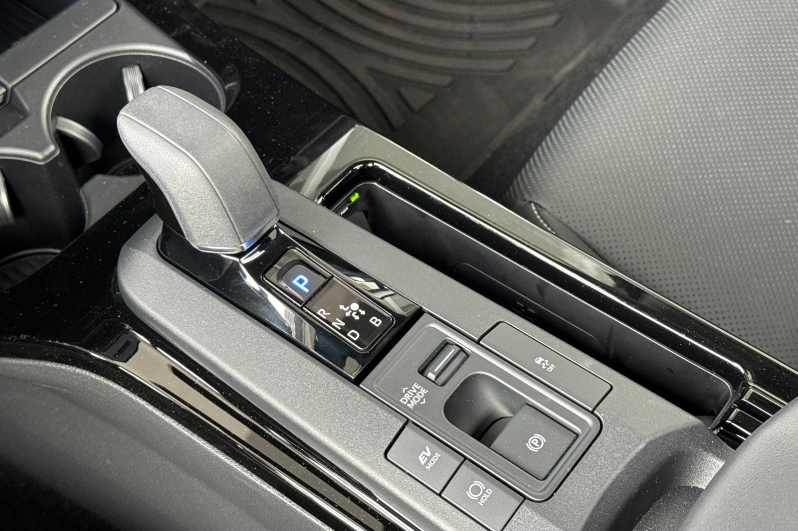 New 2027 Toyota Prius FWD image 24