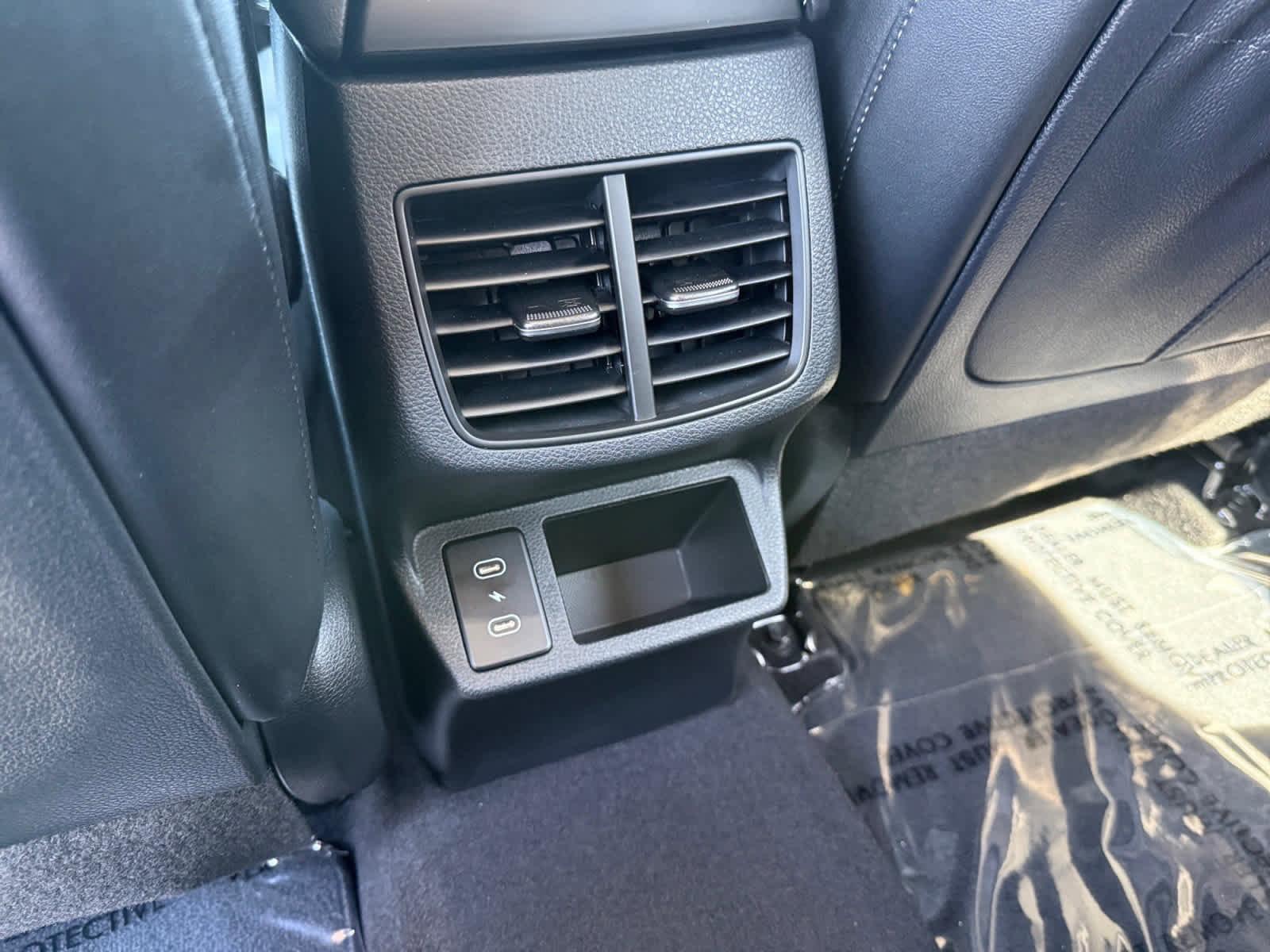 Used 2025 Kia Seltos EX w/ EX Sunroof Package image 16