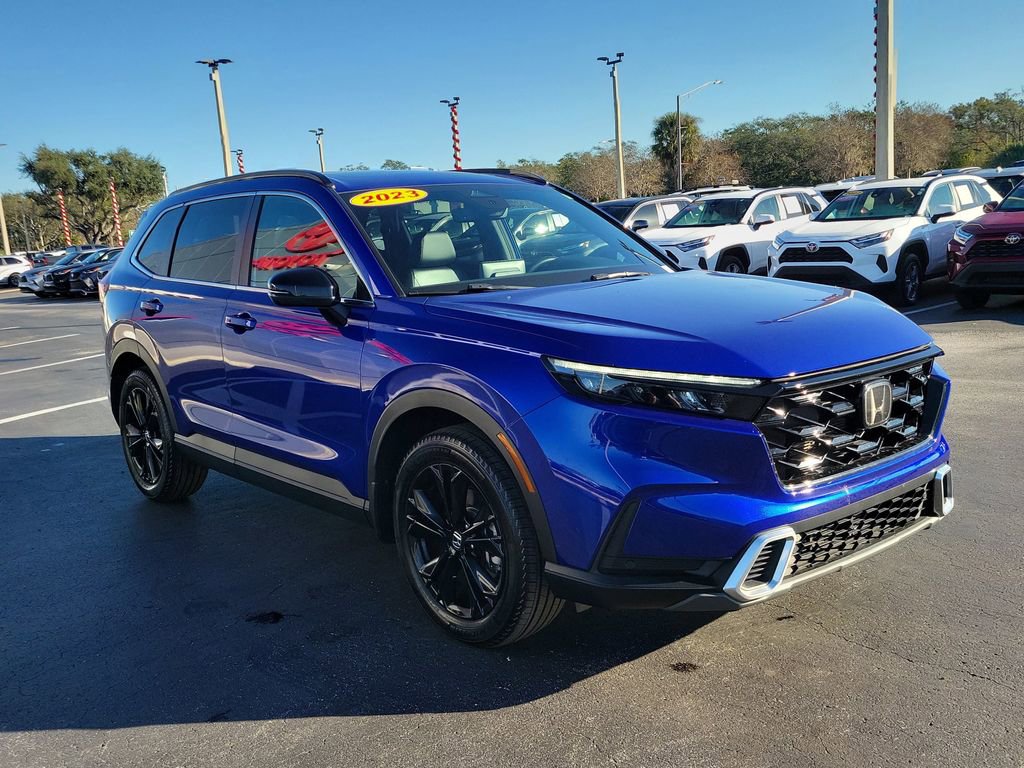 Used 2023 Honda CR-V Sport Touring image 2