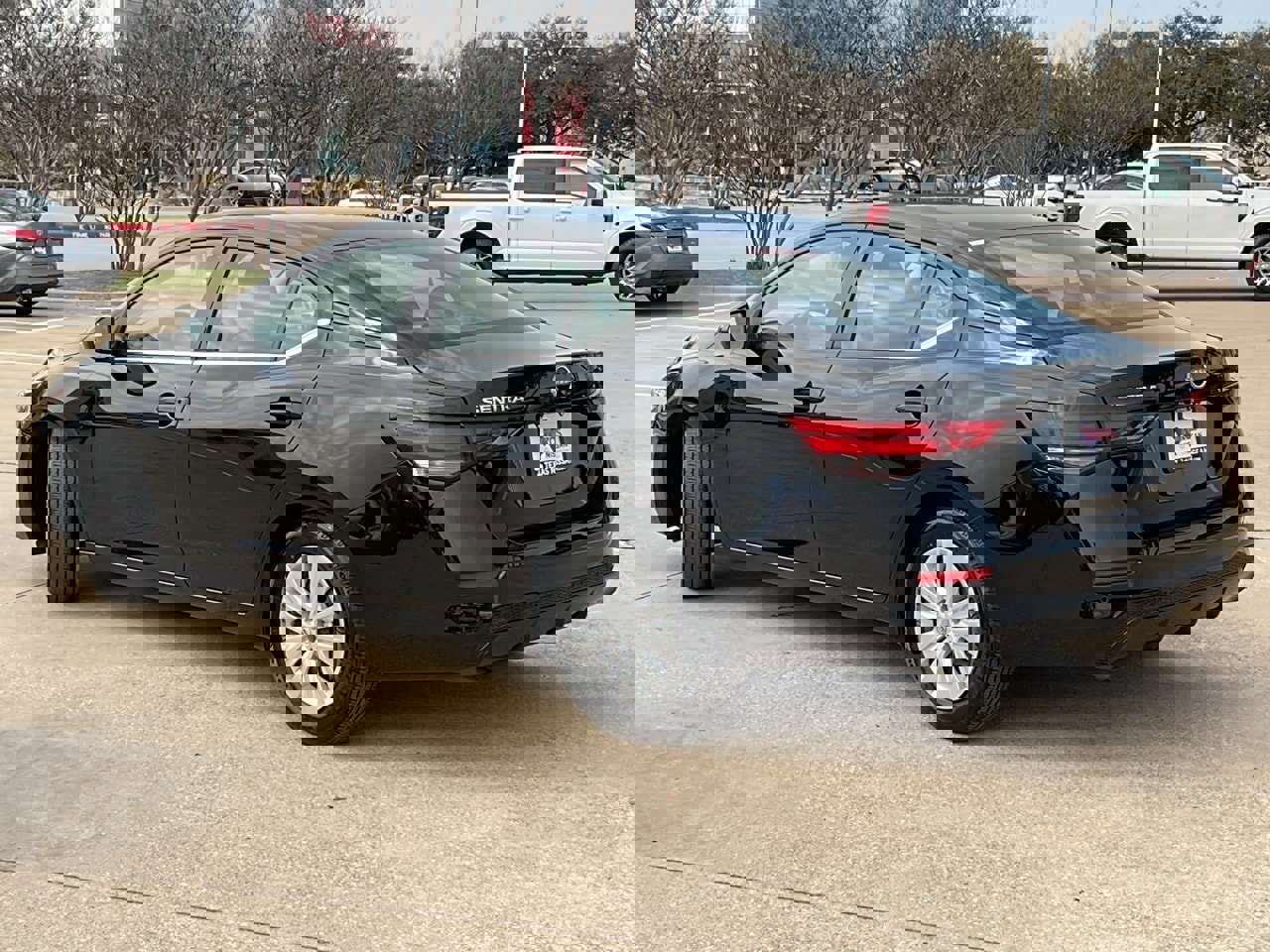 Used 2025 Nissan Sentra S image 7