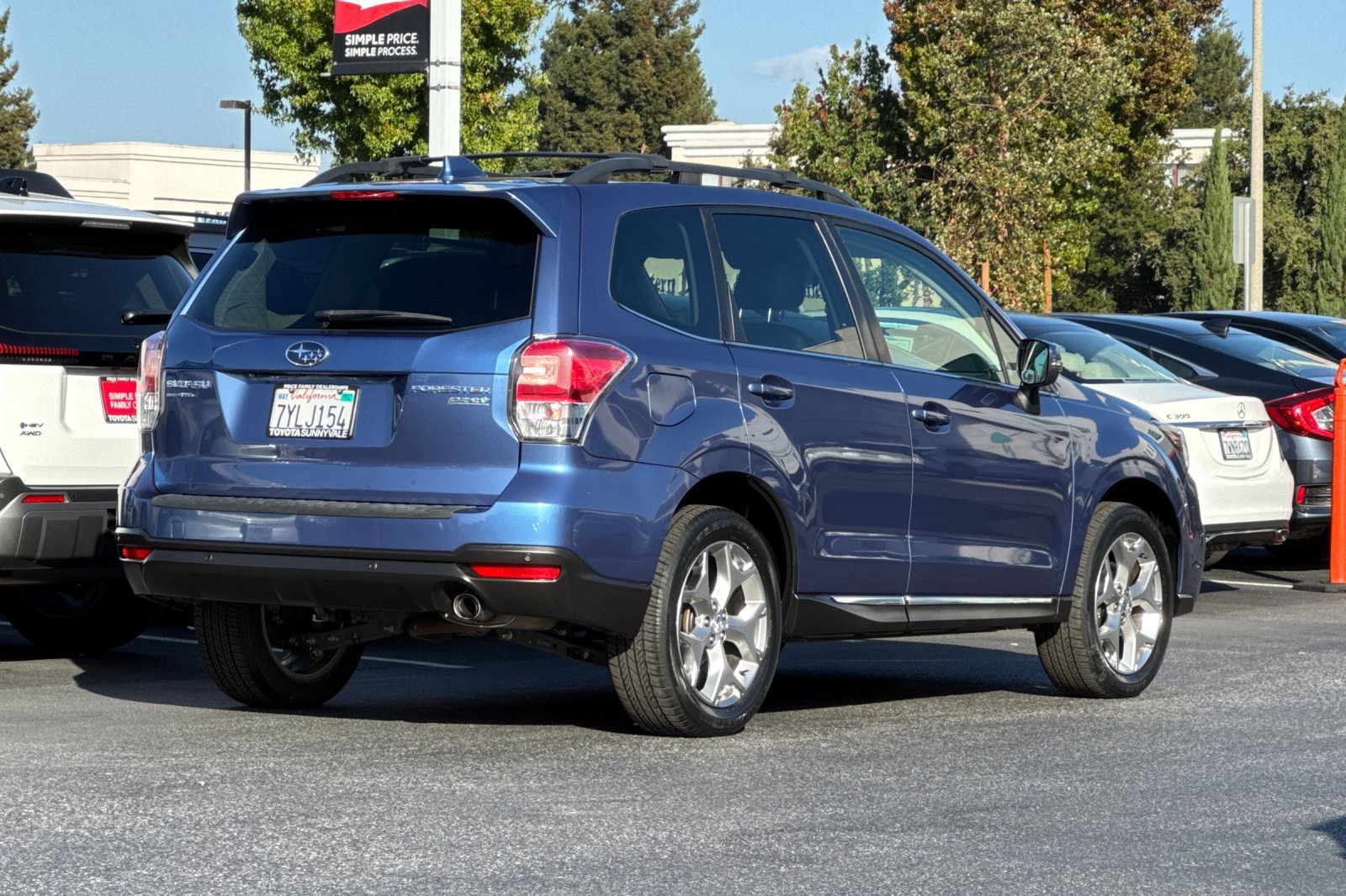 Used 2017 Subaru Forester 2.5i Touring AWD/4WD image 6