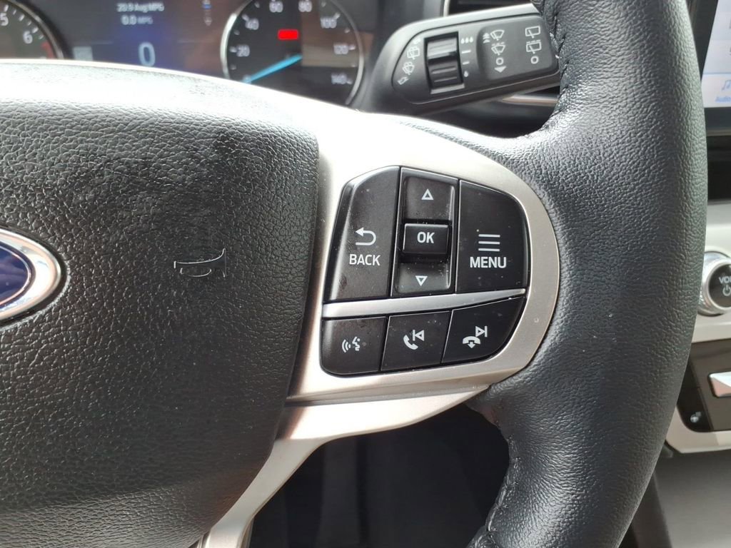 Used 2022 Ford Explorer XLT w/ Equipment Group 202A image 22