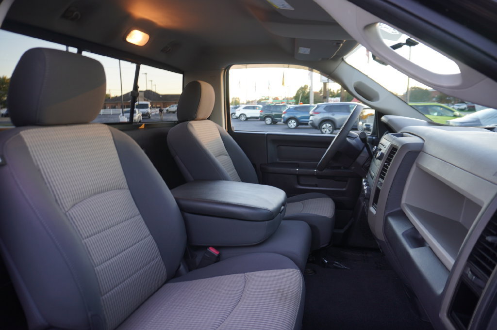 Used 2012 RAM 1500 Express RWD image 26