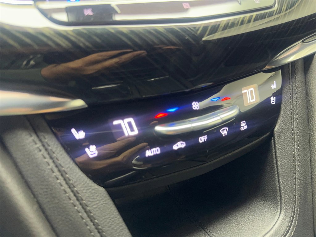 Used 2021 Cadillac XT6 Premium Luxury image 71