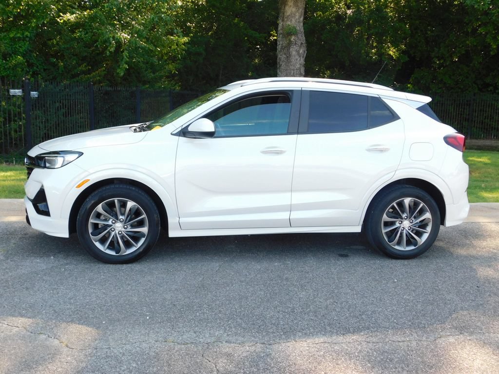 Certified 2022 Buick Encore GX Preferred w/ Sport Touring Package FWD image 2