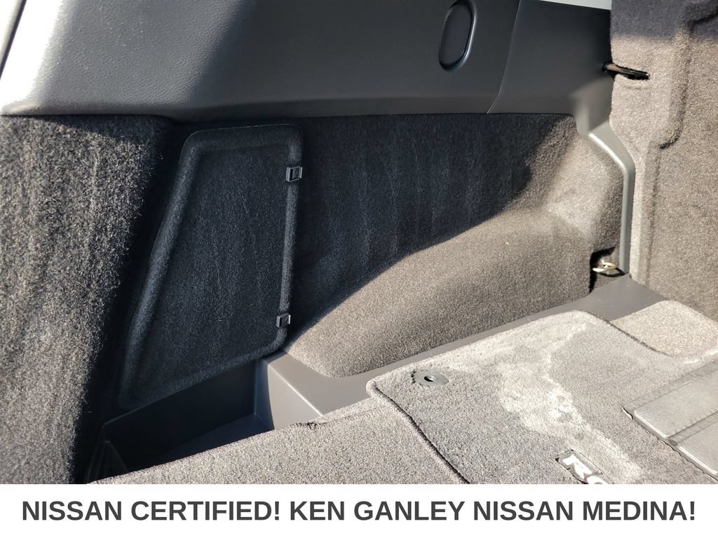 Certified 2023 Nissan Rogue SV AWD/4WD image 43