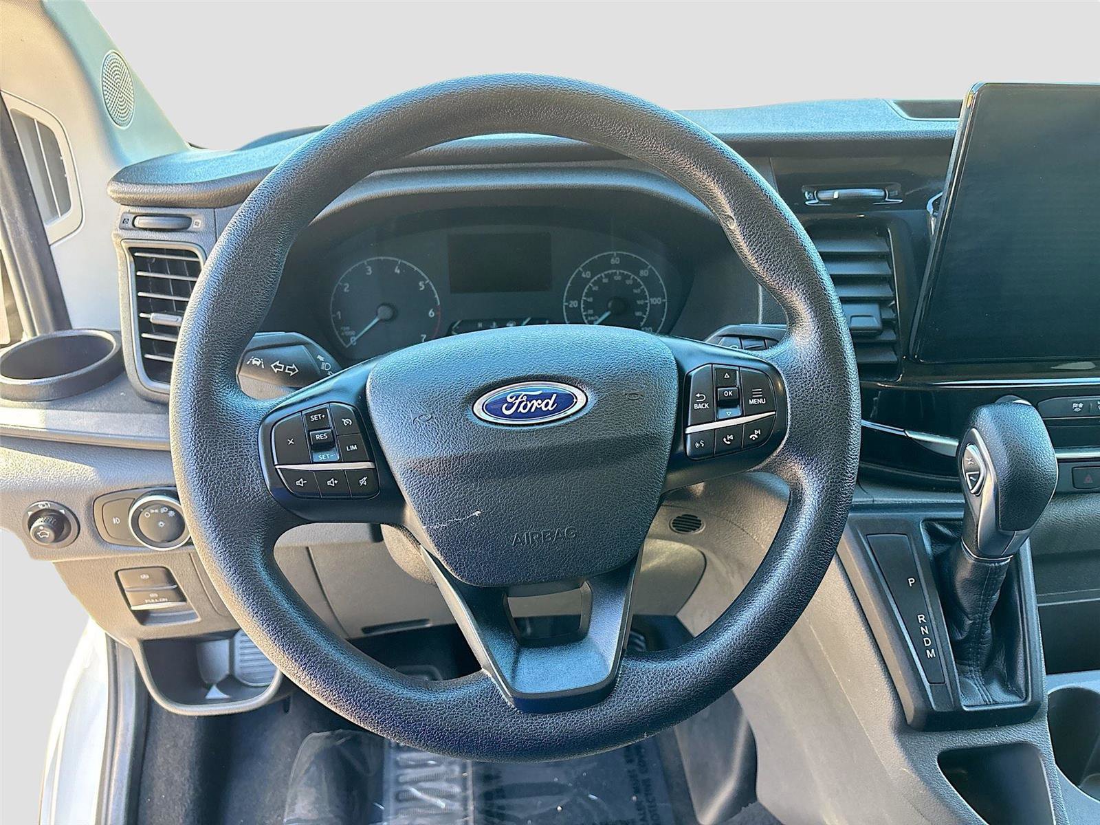 Used 2023 Ford Transit 350 XLT image 9