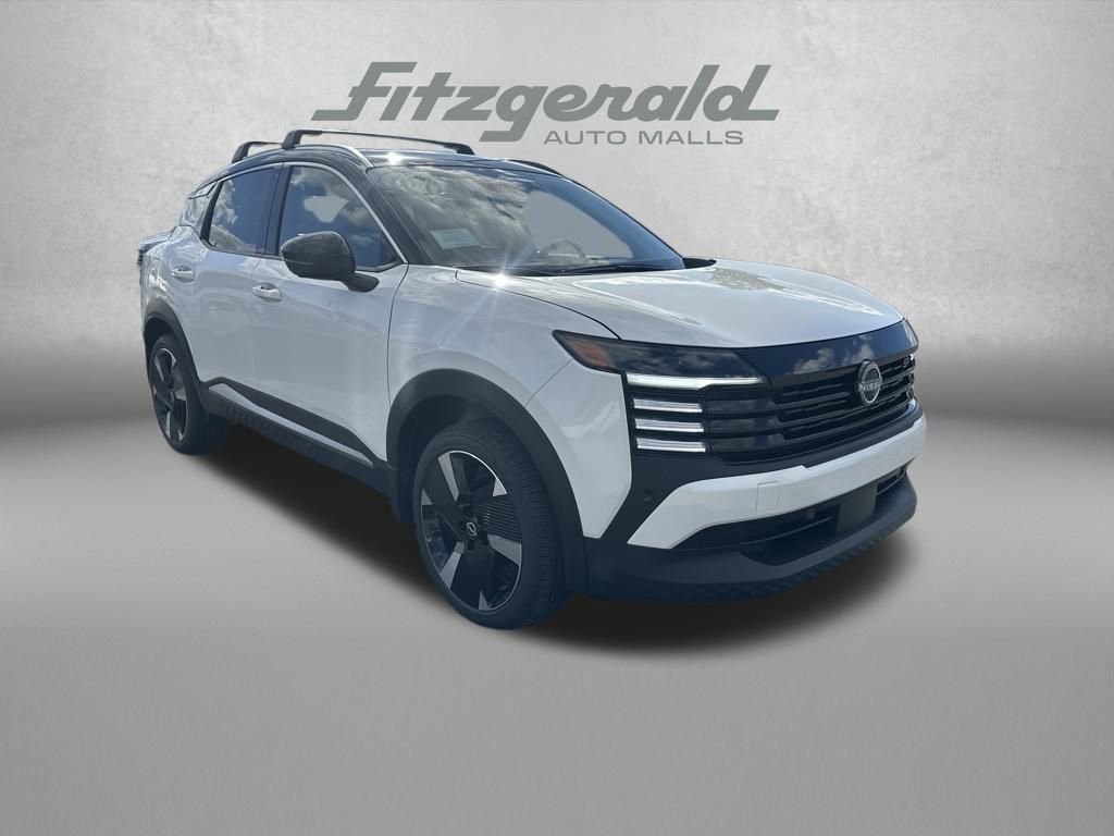 New 2026 Nissan Kicks SR w/ Cold Weather Package