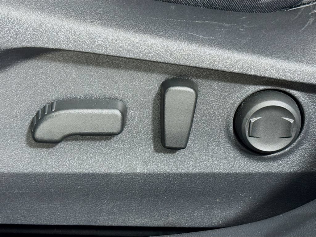 Used 2023 Subaru Outback Premium AWD/4WD image 15