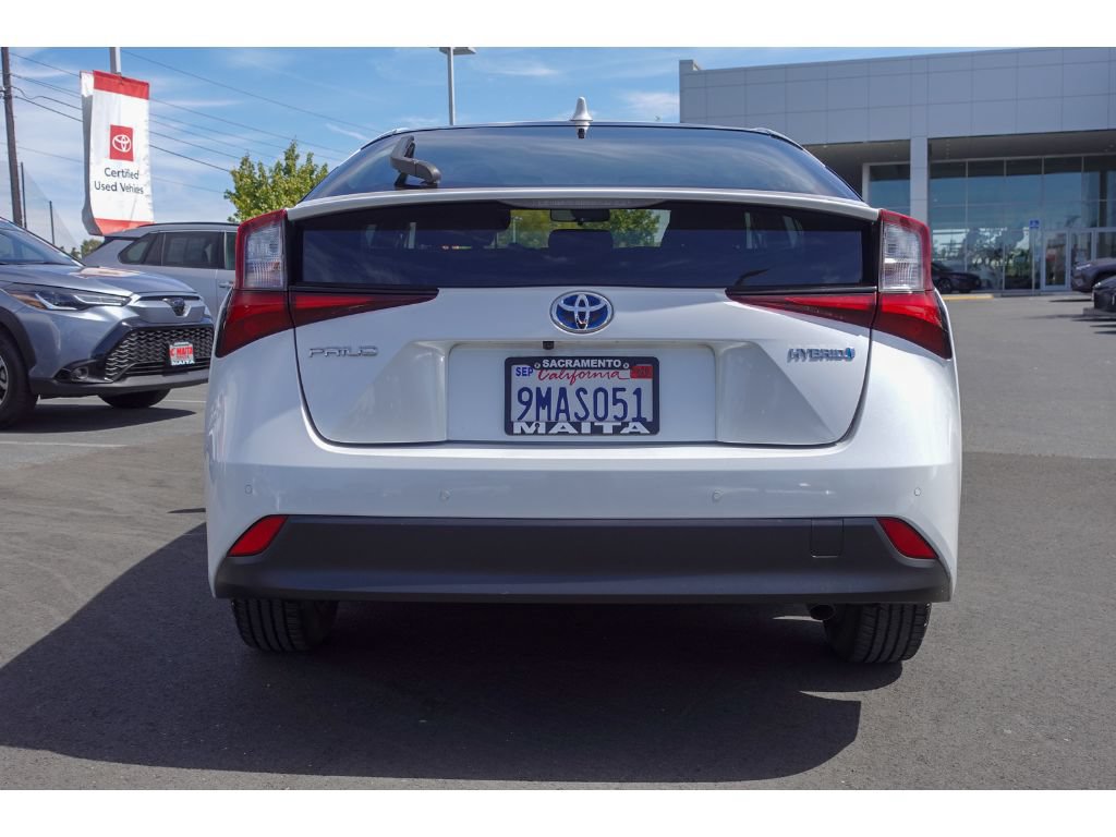 Used 2022 Toyota Prius LE FWD image 4