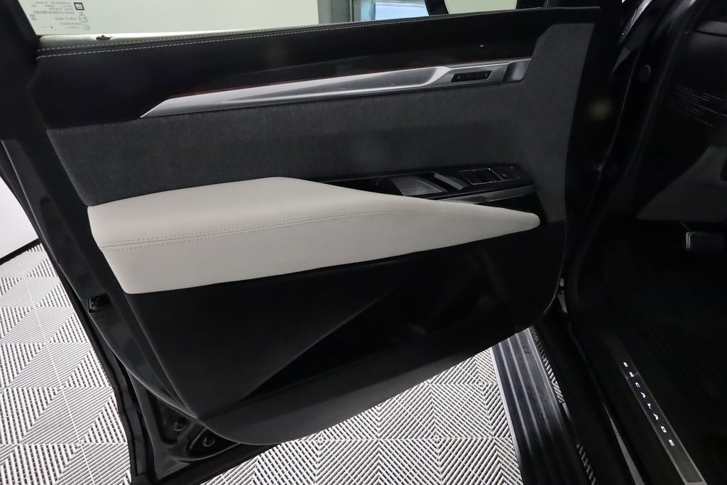 Used 2025 Cadillac Escalade V image 19