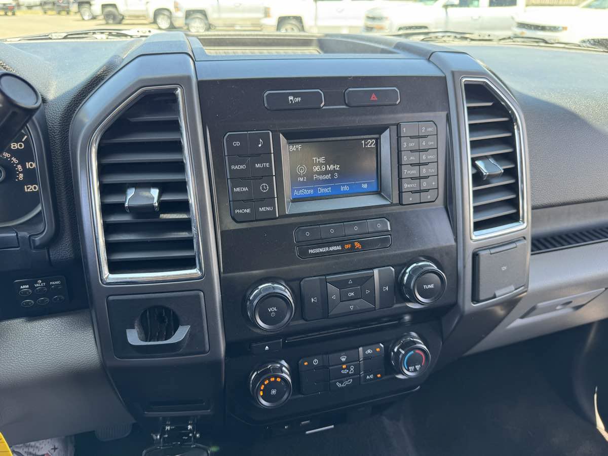 Used 2015 Ford F150 XLT RWD image 25