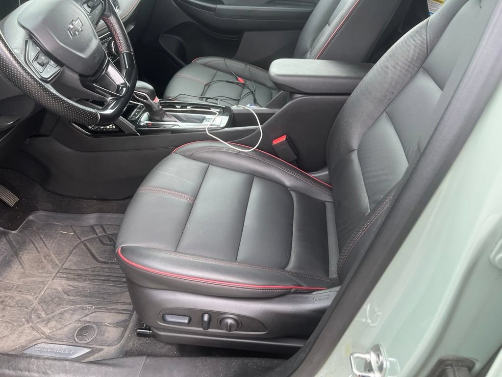 Used 2024 Chevrolet TrailBlazer RS w/ Driver Confidence Package AWD/4WD image 8