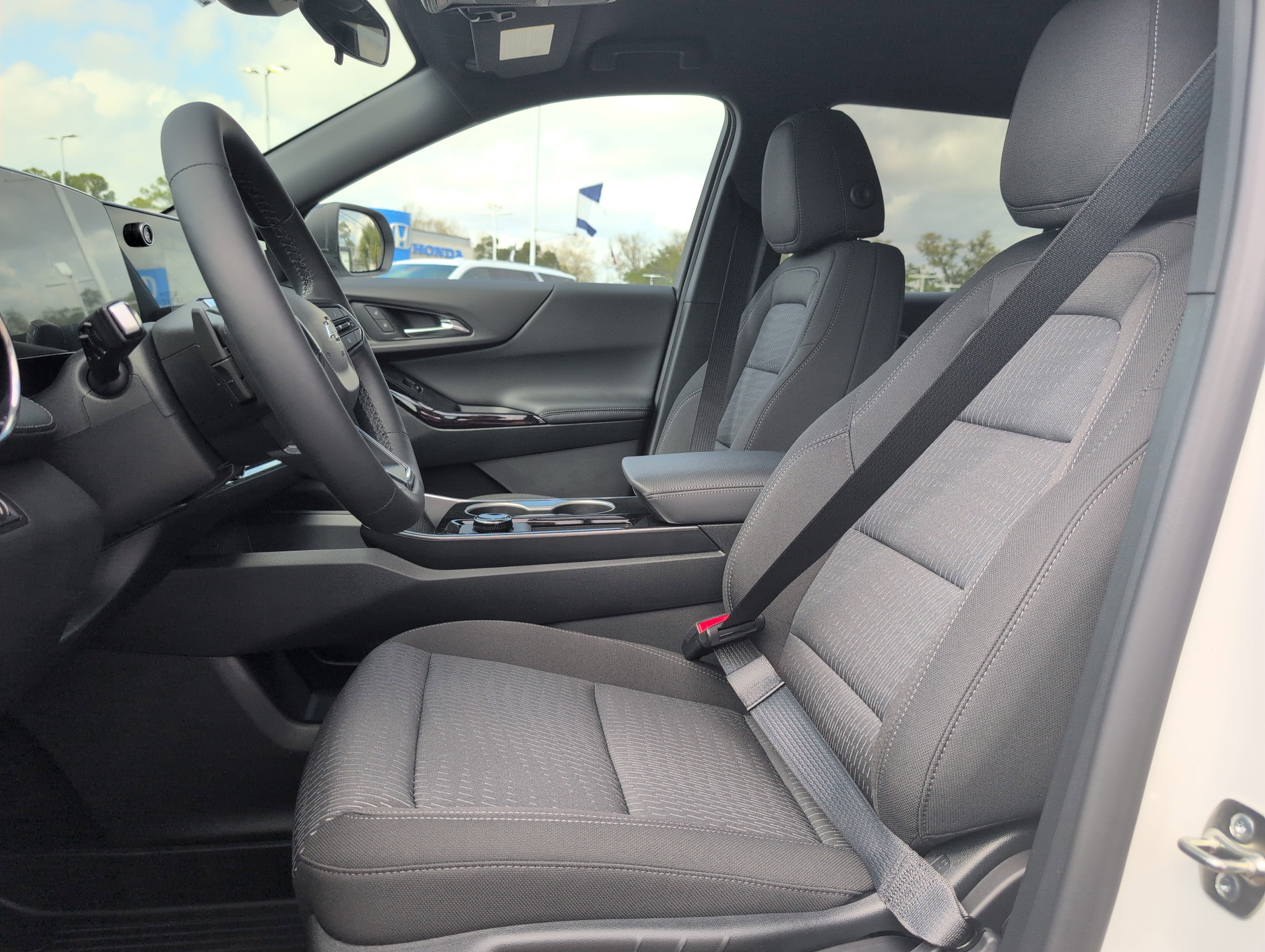 New 2026 Chevrolet Equinox ACTIV w/ Convenience Package III image 13