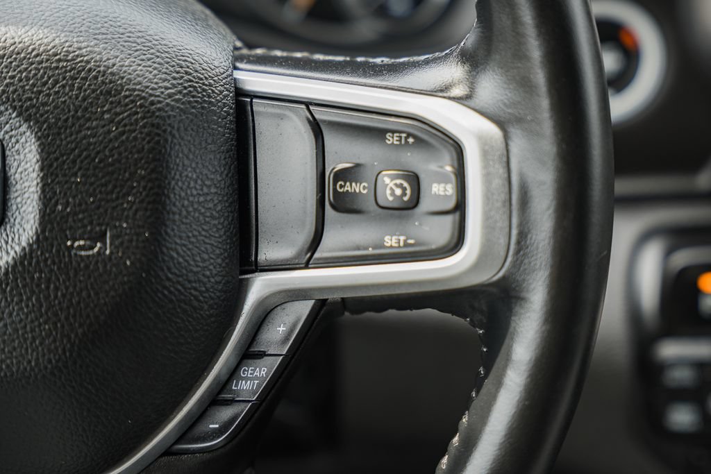 Used 2022 RAM 1500 Big Horn AWD/4WD image 32