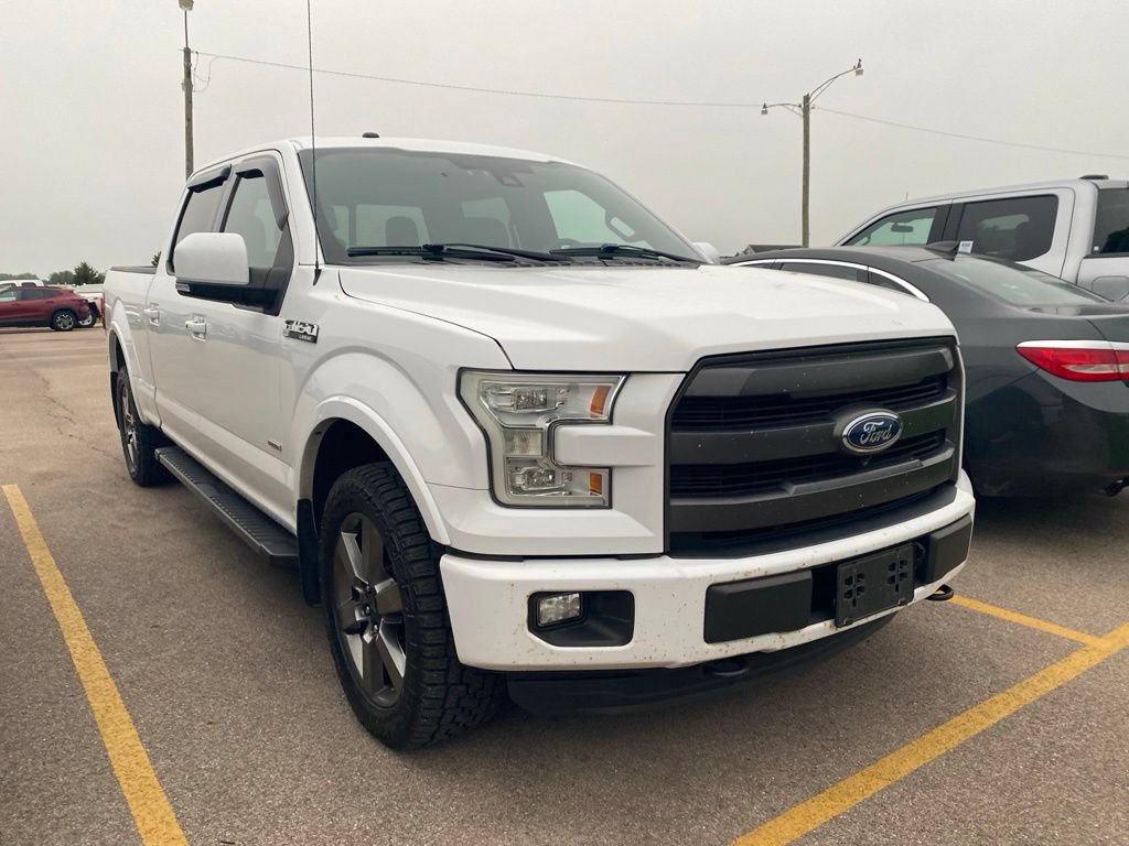 Used 2016 Ford F150 Lariat w/ Equipment Group 502A Luxury AWD/4WD image 3