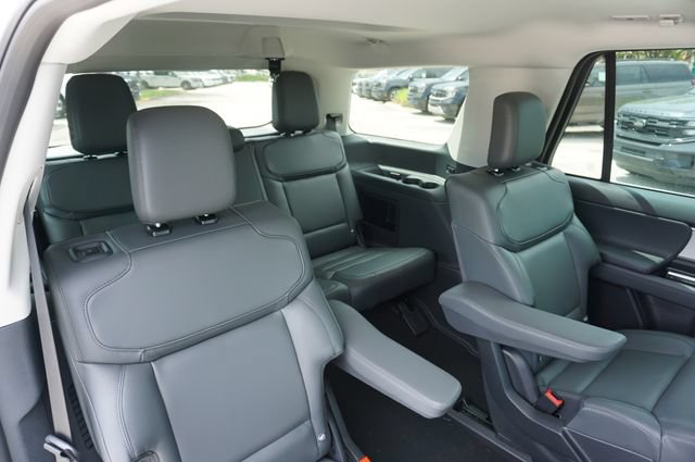 New 2027 Ford Expedition Active RWD image 19