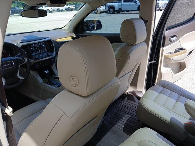 Used 2018 GMC Acadia Denali w/ Technology Package AWD/4WD image 18