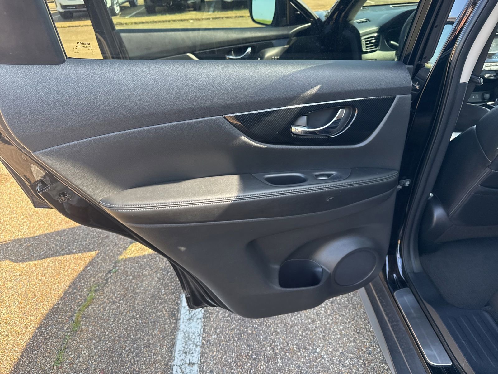 Used 2018 Nissan Rogue SL FWD image 10