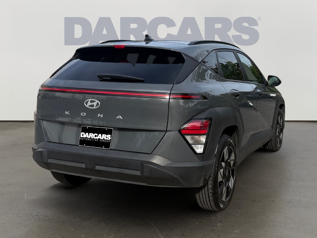 Used 2025 Hyundai Kona SEL FWD image 7