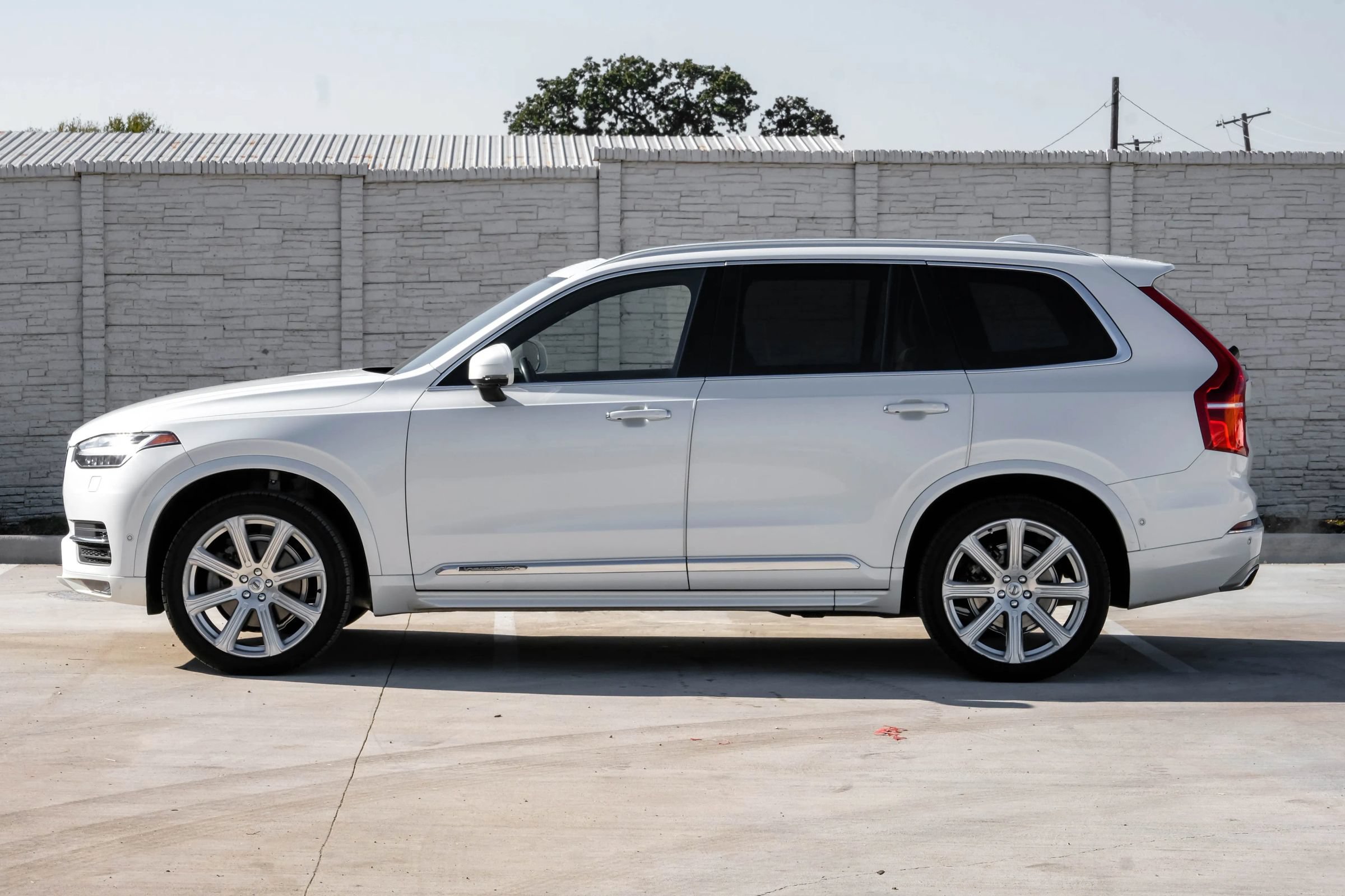 Used 2018 Volvo XC90 T6 Inscription w/ Convenience Package AWD/4WD image 13