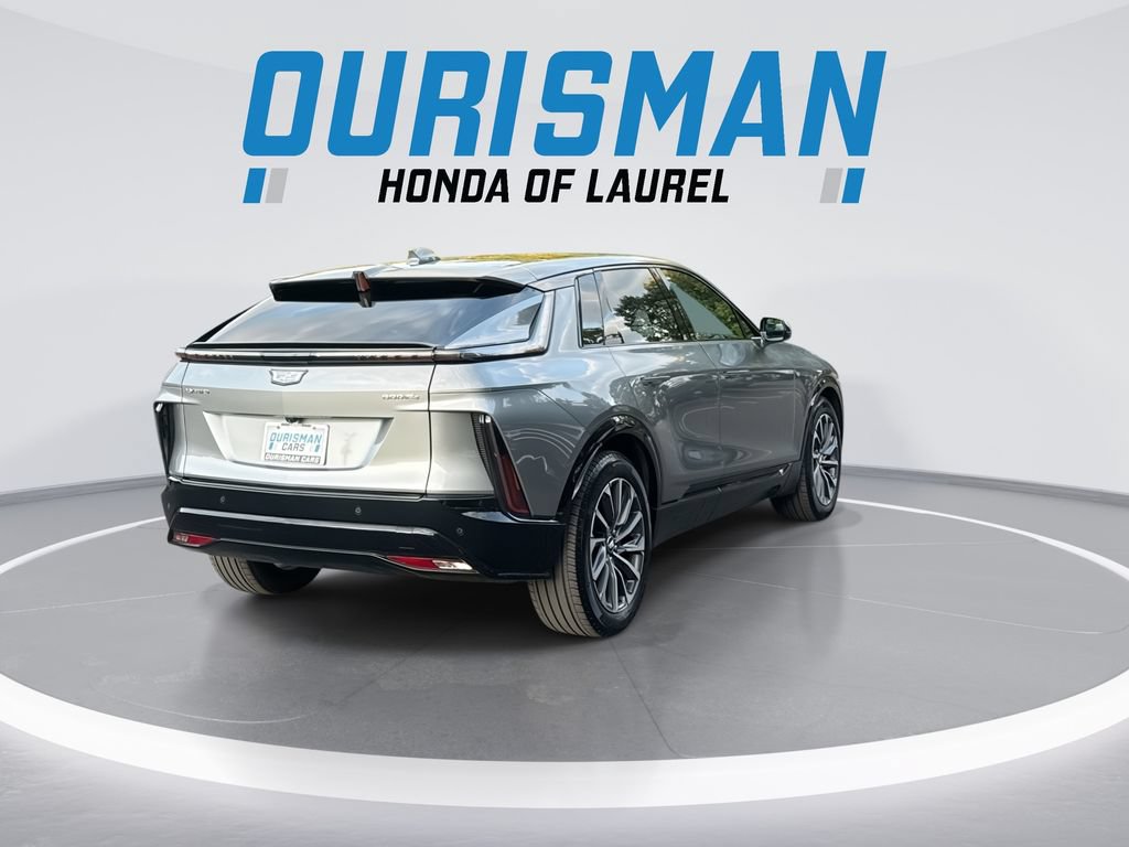 Used 2024 Cadillac Lyriq Sport AWD/4WD image 8