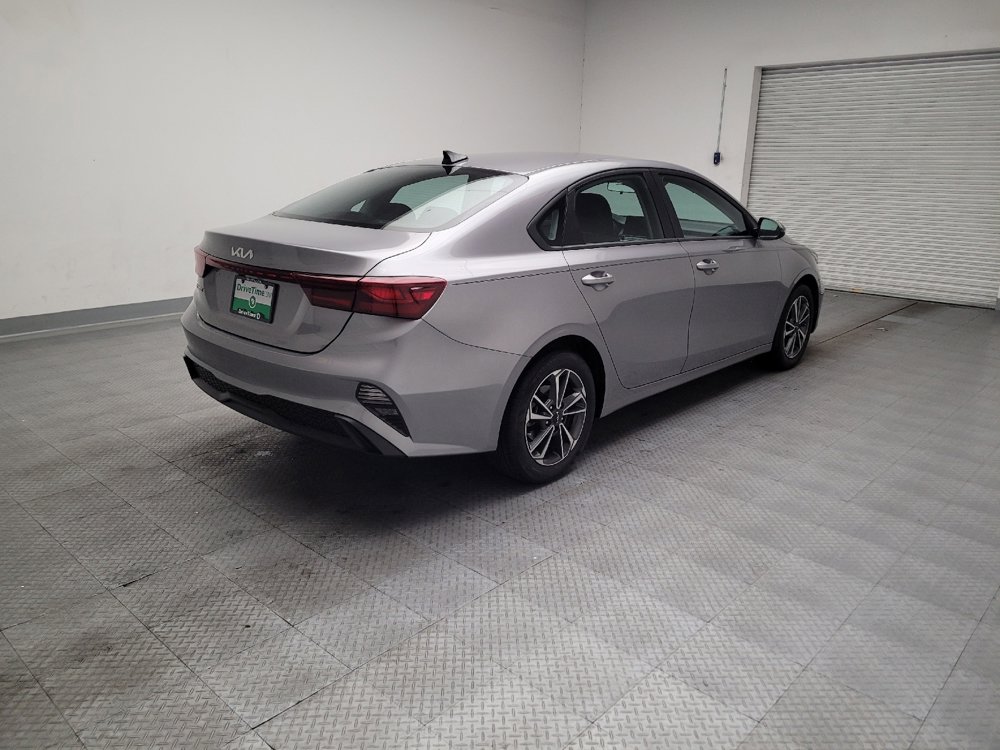 Used 2023 Kia Forte LXS w/ LXS Technology Package FWD image 9