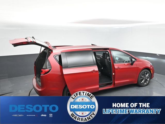 New 2026 Chrysler Pacifica Select image 53