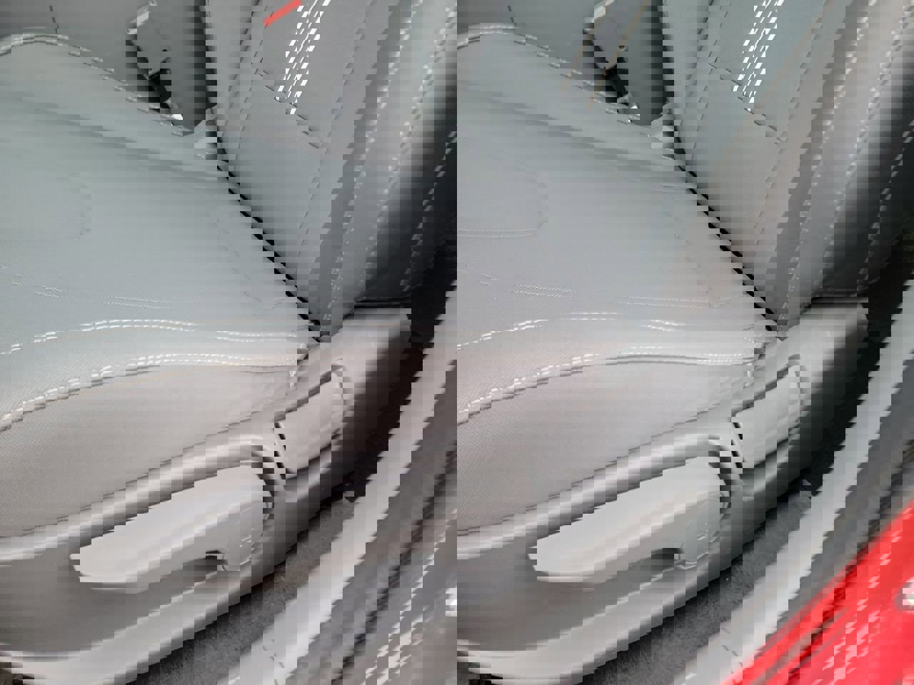 Used 2021 Hyundai Elantra SEL image 12