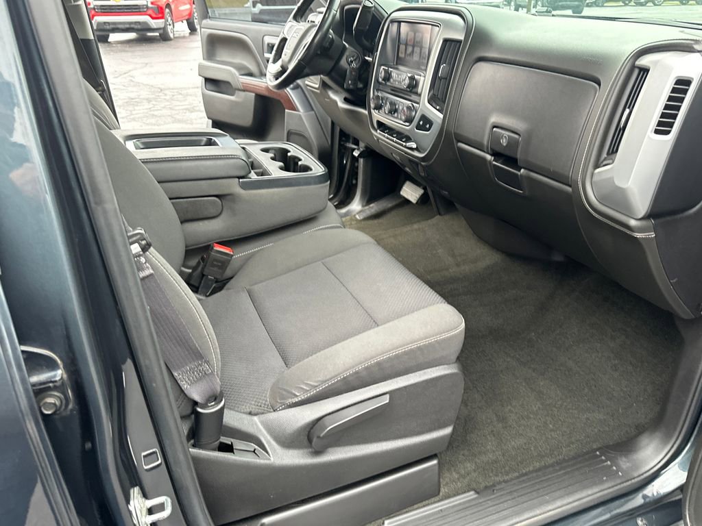 Used 2017 GMC Sierra 1500 SLE image 38