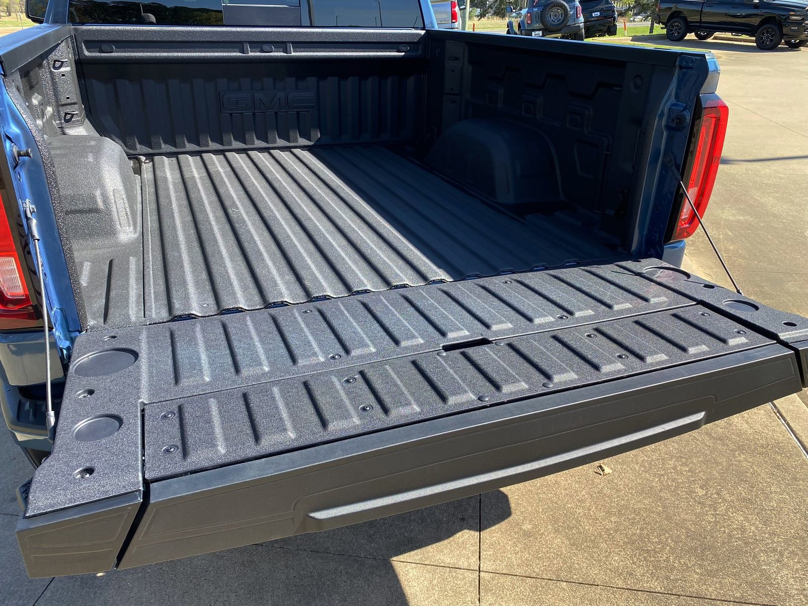 Used 2026 GMC Sierra 1500 Denali Ultimate image 11