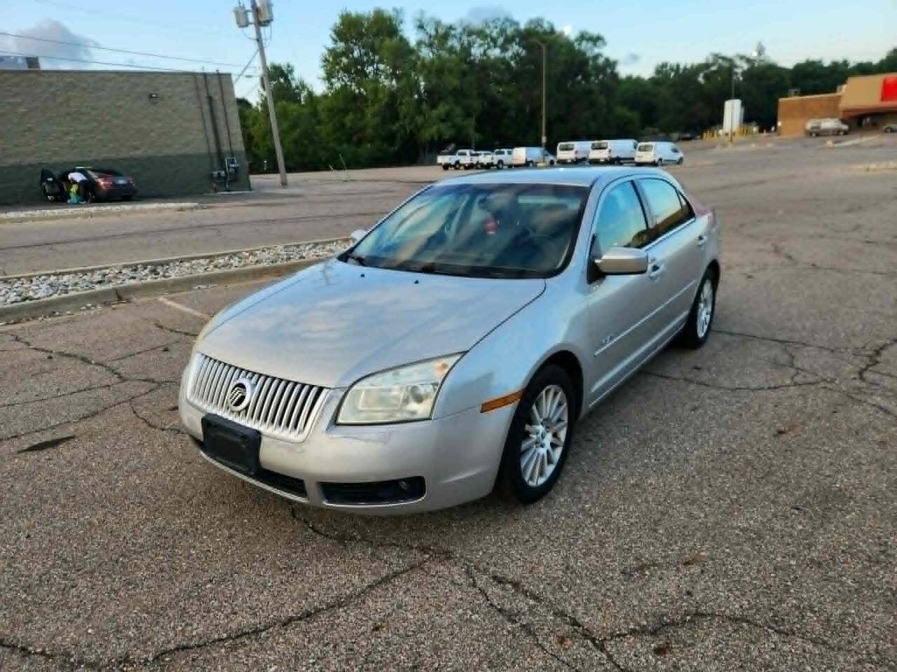 Used 2008 Mercury Milan Premier FWD image 8