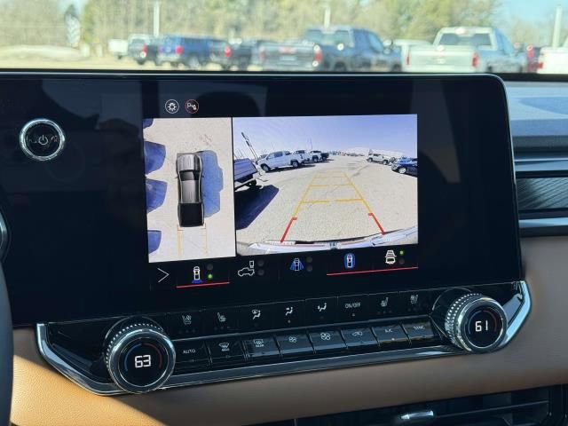 Used 2025 GMC Canyon AT4 w/ Technology Plus Package image 25