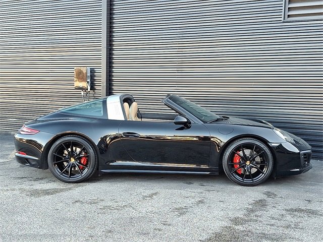 Used 2017 Porsche 911 Targa 4S image 8