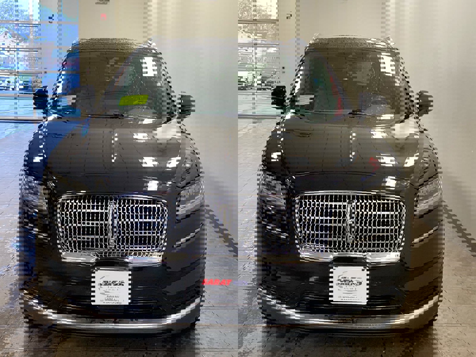 Certified 2022 Lincoln Nautilus Reserve w/ Cargo Utility Package image 3