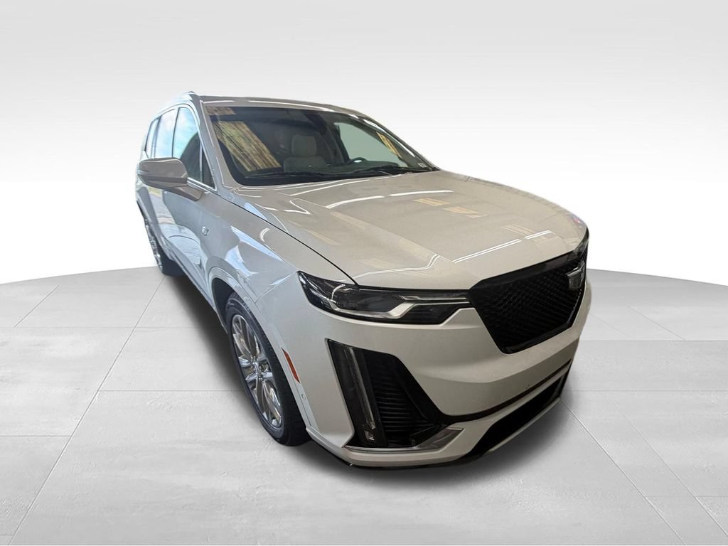 Used 2021 Cadillac XT6 Premium Luxury FWD image 7