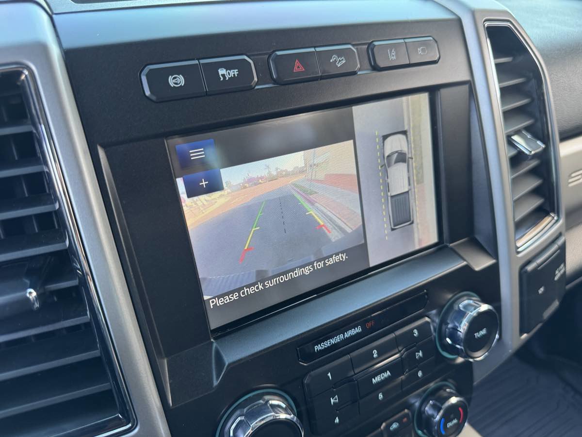 Used 2021 Ford F250 Lariat image 27