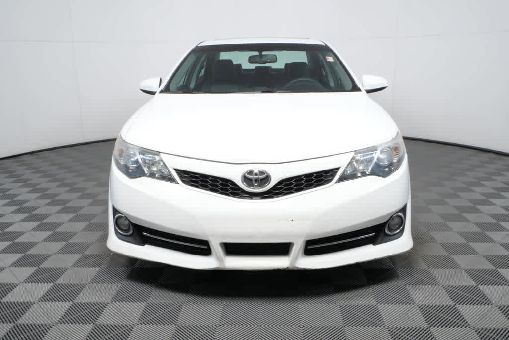 Used 2014 Toyota Camry SE w/ Leather Package image 30