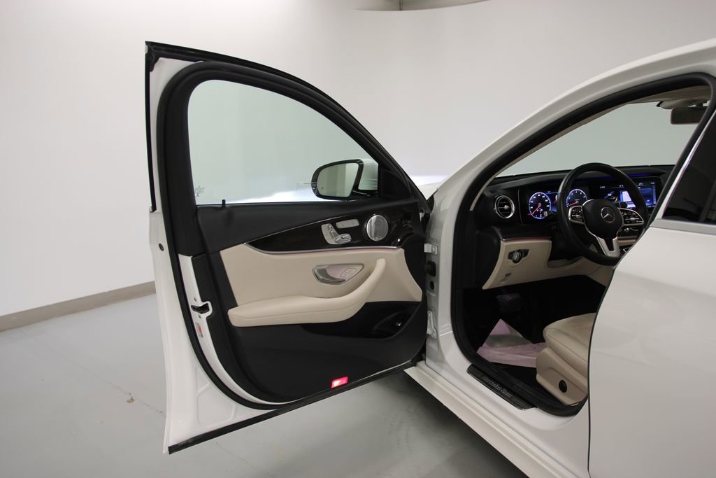 Used 2020 Mercedes-Benz E 350 4MATIC Sedan image 15