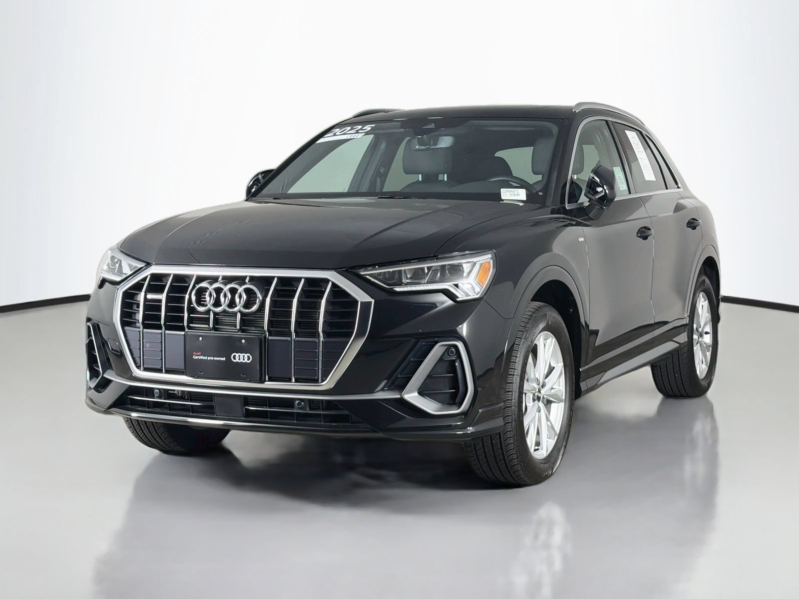 Certified 2025 Audi Q3 2.0T Premium w/ Convenience Package AWD/4WD image 3
