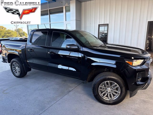Certified 2024 Chevrolet Colorado LT w/ LT Convenience Package II AWD/4WD image 3