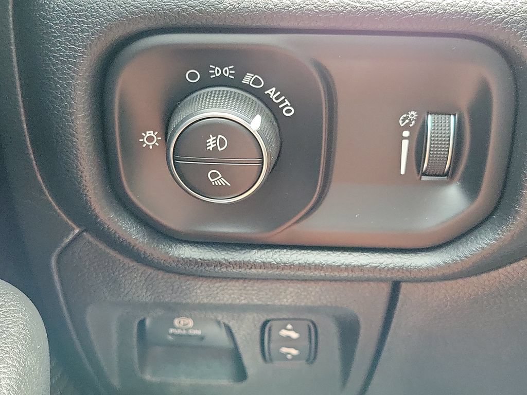 Used 2022 RAM 1500 Big Horn RWD image 28