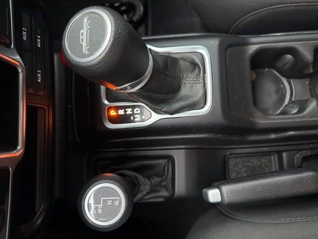 Used 2021 Jeep Gladiator Sport image 27