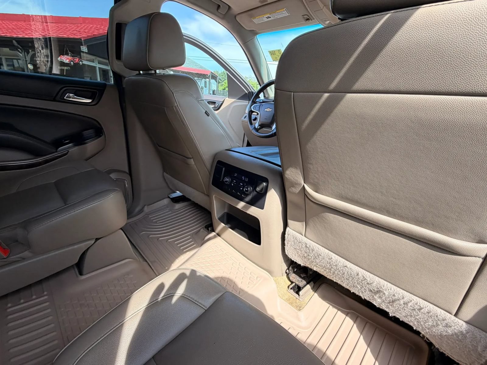 Used 2018 Chevrolet Tahoe LT AWD/4WD image 29