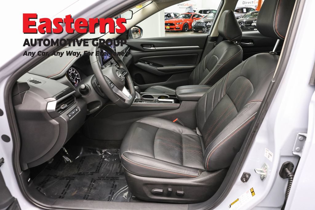 Used 2025 Nissan Altima 2.5 SR w/ SR Premium Package FWD image 14