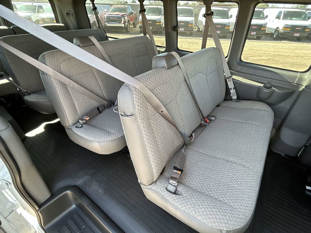 New 2025 GMC Savana 3500 LS image 25