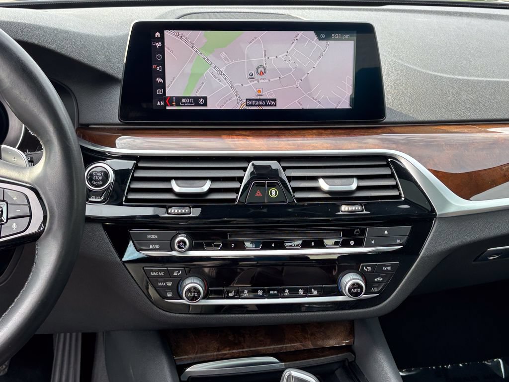 Used 2019 BMW 540i xDrive AWD/4WD image 30