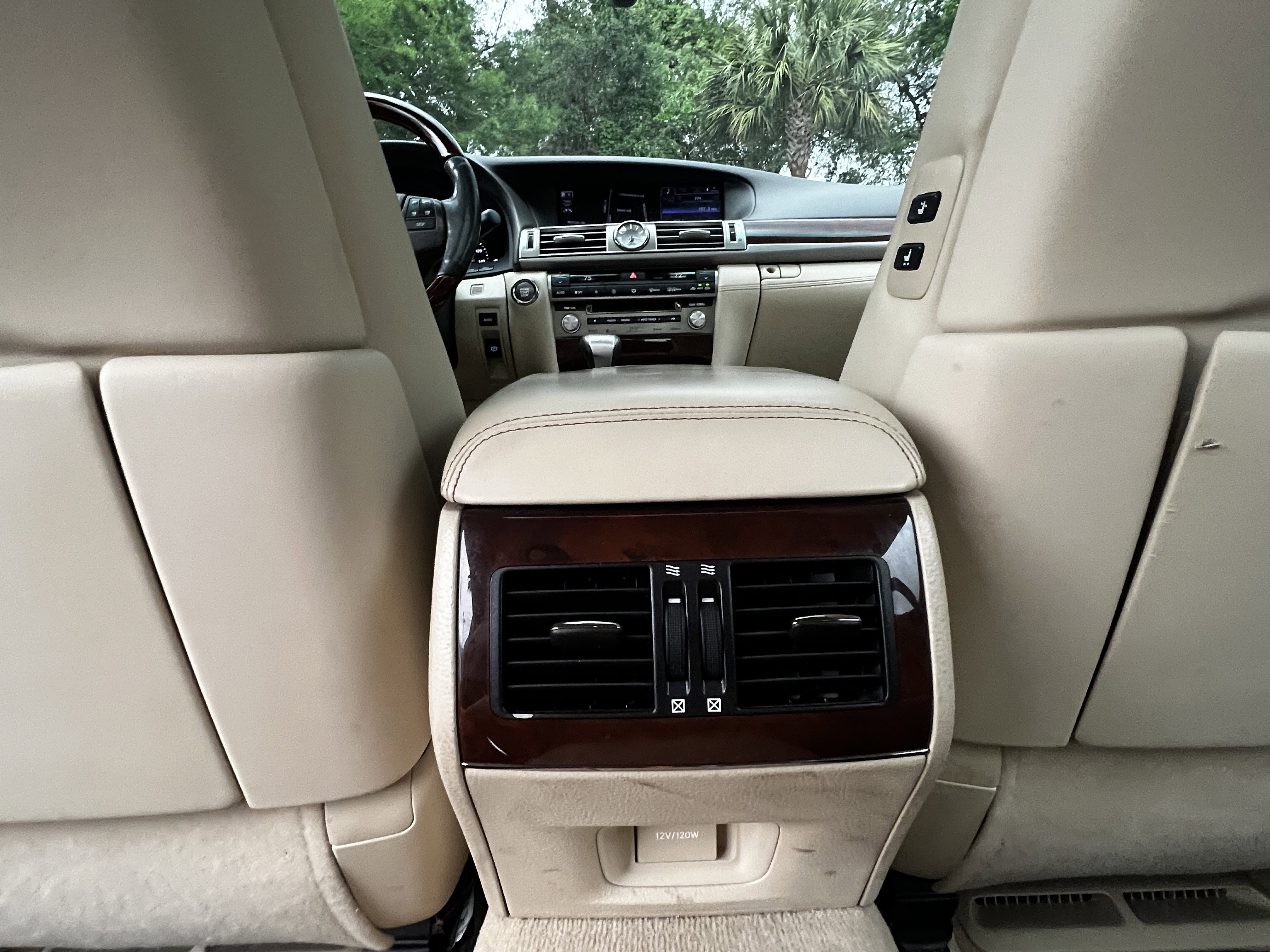 Used 2013 Lexus LS 460 L w/ Preferred Accessory Package RWD image 38